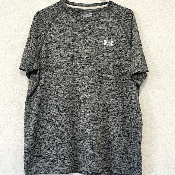 Under Armour Mens Grey Loose Heat Gear Top Size Large - Picture 1 of 5